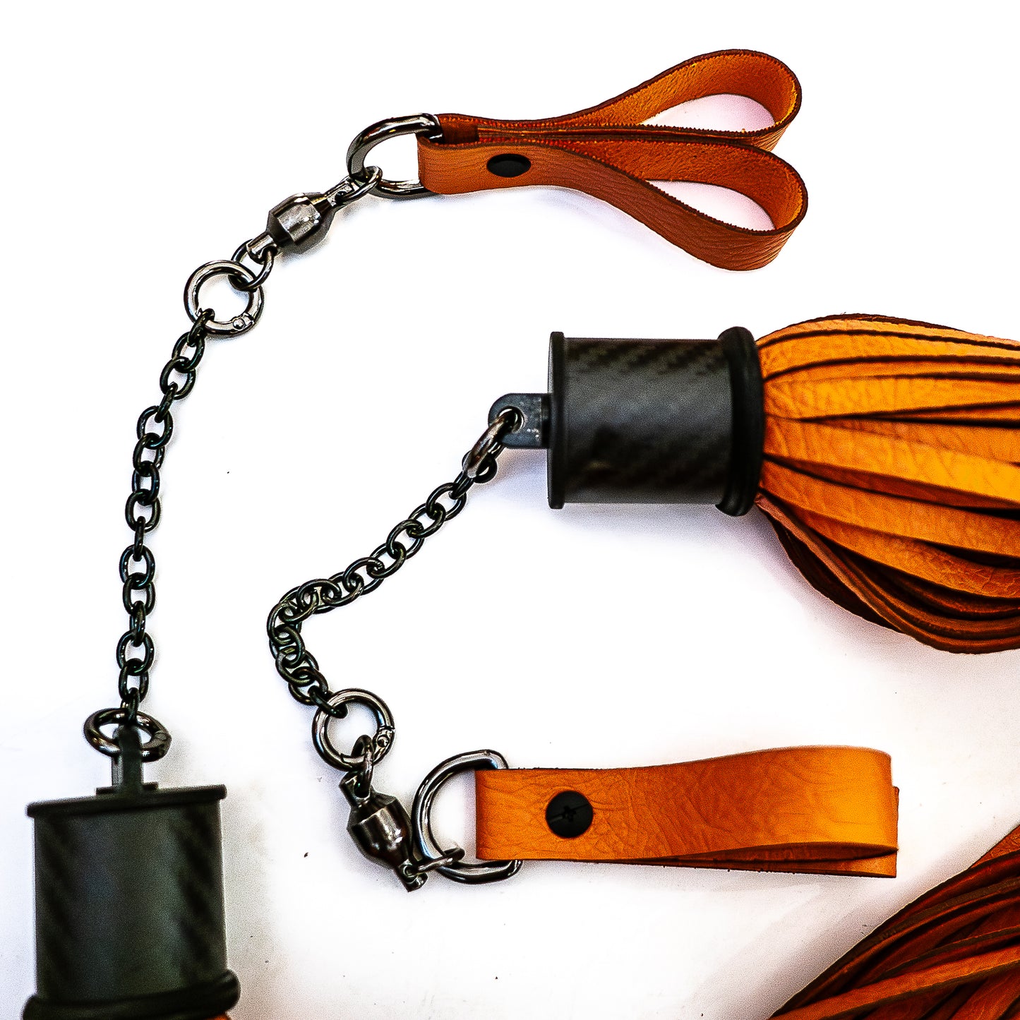 Poi/vegan/Orange. Fingerflogger (Paar, je 30cm Leder + 23cm Griffe, Fingerschlaufen und Kette)