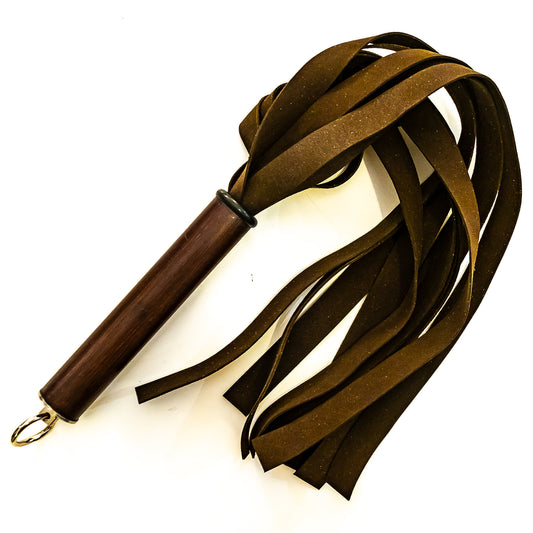 Pappardelle/Vegan/Cacao. 61cm/24" Flogger