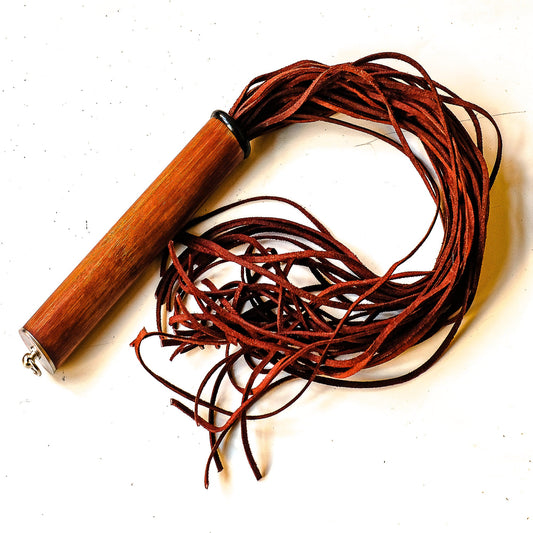 Linguine/Sanguigno. 61cm/24" Veloursleder-Flogger