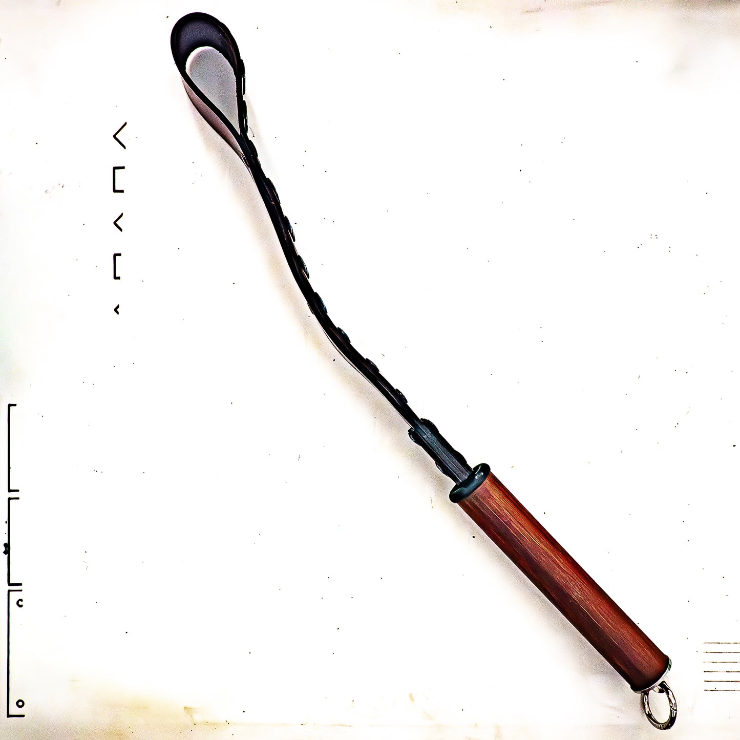 Mein alter Gürtel (#6). Schlaufenpeitsche aus einem alten Nietengürtel 51cm/20"