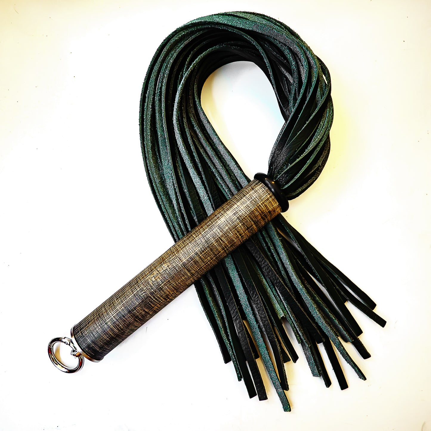 No.1 / Tannengrün. 61cm/24" Lederflogger