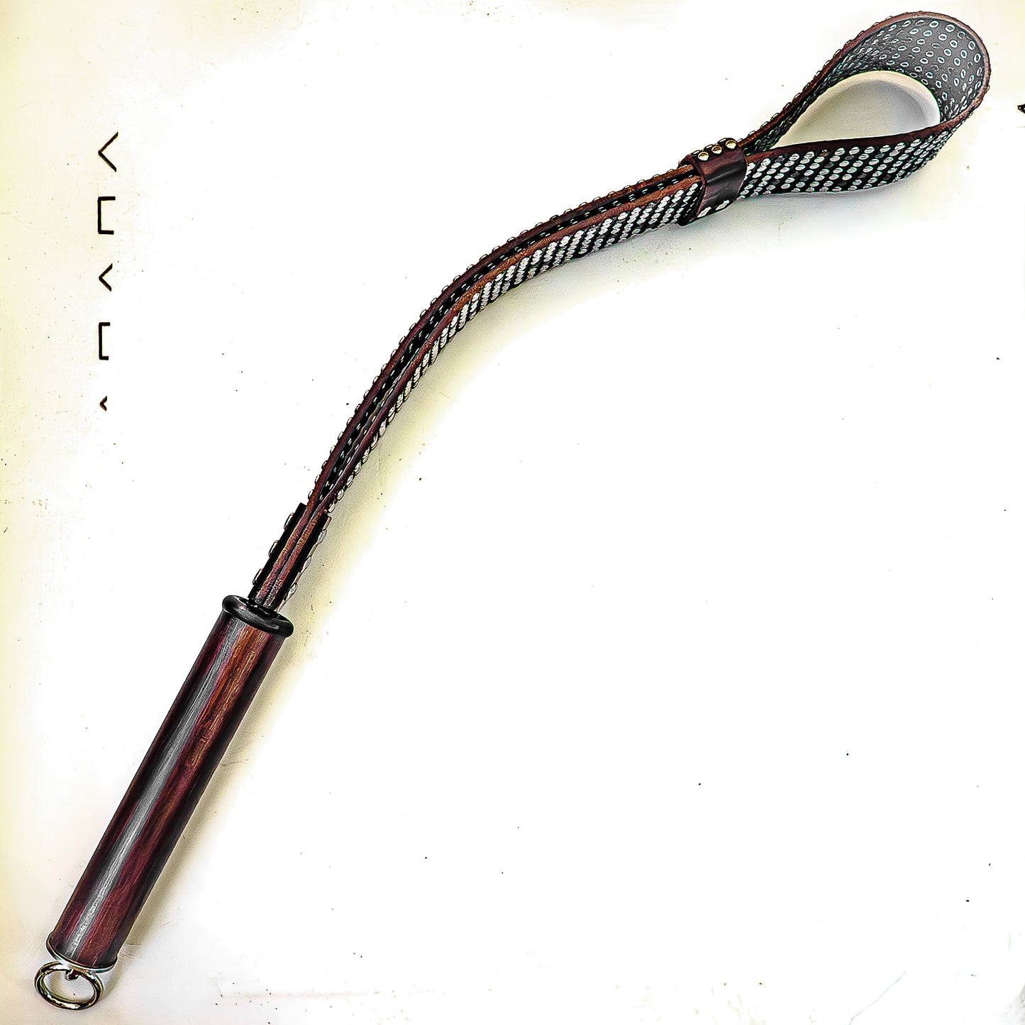Mein alter Gürtel (#7). Schlaufenpeitsche aus einem alten Nietengürtel 58cm/23"