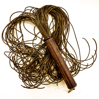 Spaghetti/Bronzo. 61cm/24" Leder-Flogger
