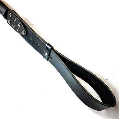 Papas Gürtel (#1). Schlaufenpeitsche aus einem echten Gürtel 56cm/22"