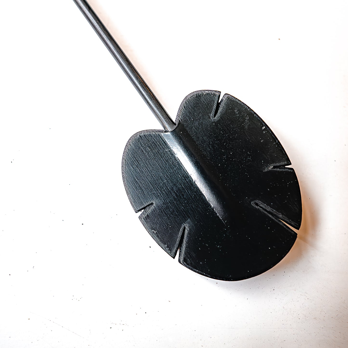 Lotus. 59cm/23" asiatische Carbon-Gerte mit Lotusmotiv.