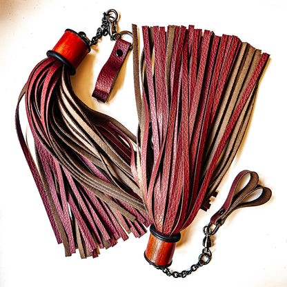Poi/vegan/Bordeaux Fingerflogger (Paar, je 33cm Leder +  25cm Fingerschlaufen und Kette)
