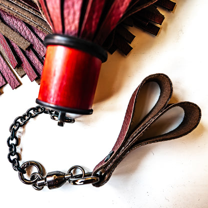 Poi/vegan/Bordeaux Fingerflogger (Paar, je 33cm Leder +  25cm Fingerschlaufen und Kette)