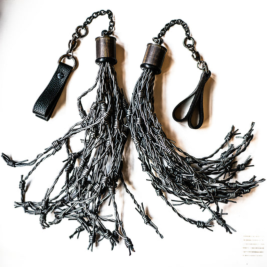 Poi/Stacheldraht Fingerflogger (Paar mit Stacheldraht-Imitat aus Leder)