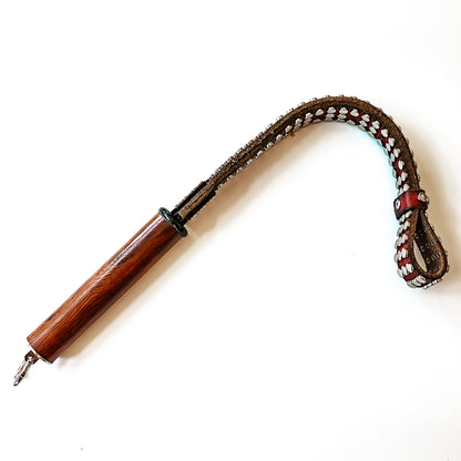 Mini / alter Gürtel (#2). Schlaufenpeitsche aus einem alten Nietengürtel 43cm/17"