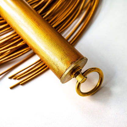 Spaghetti/Oro. 61cm/24" goldener Leder-Flogger