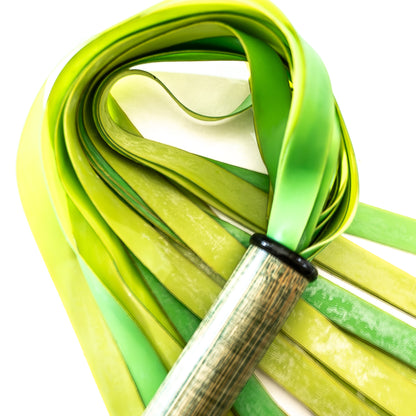 Latex / Lime. 61cm/24" leichter Latex-Flogger mit breiten Strängen