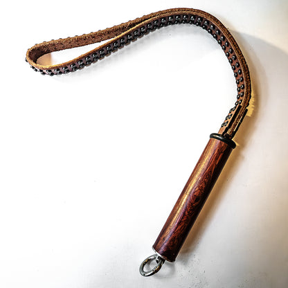 Mini / alter Gürtel (#1). Schlaufenpeitsche aus einem alten Nietengürtel 46cm/18"