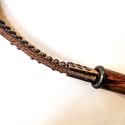 Mini / alter Gürtel (#1). Schlaufenpeitsche aus einem alten Nietengürtel 46cm/18"
