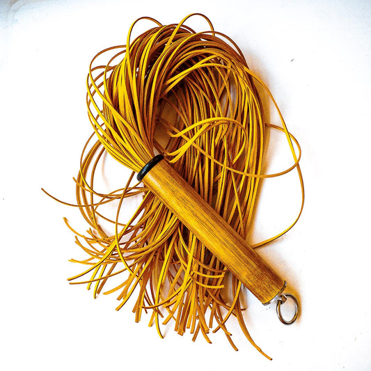 Linguine/Vegan/Girasole. 61cm/24" Flogger